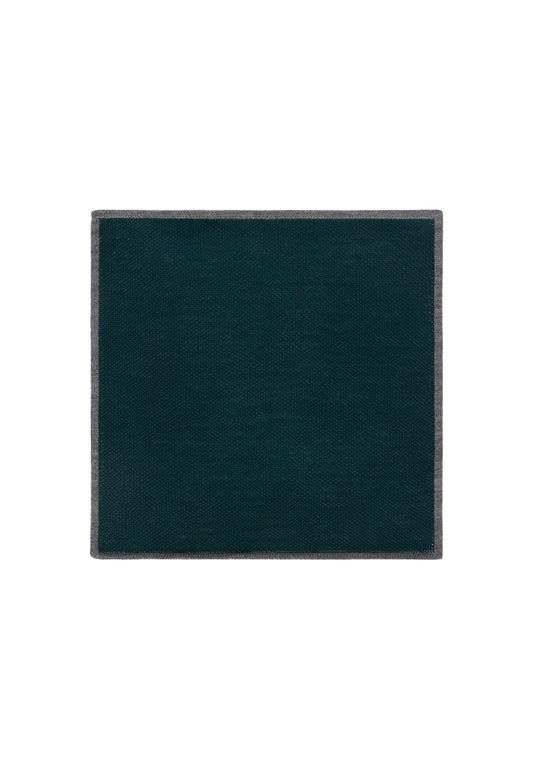 Green Silk pocket square with contrasting piping