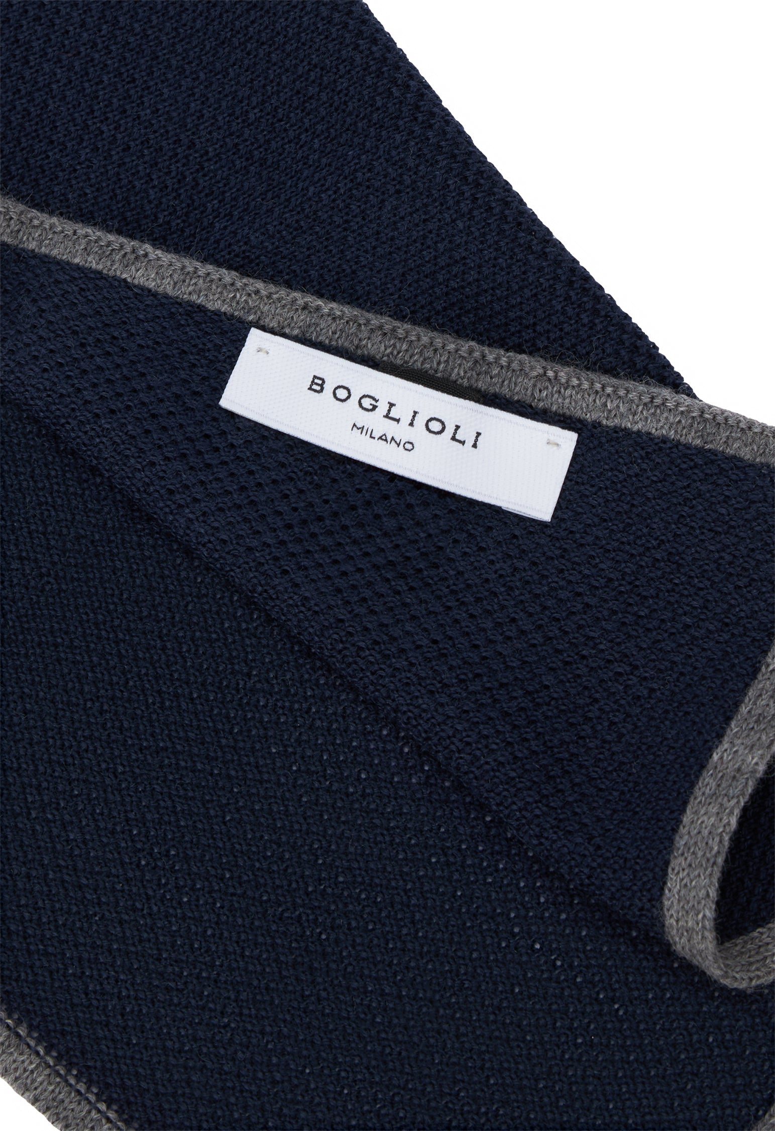 Blue Silk pocket square with contrasting piping