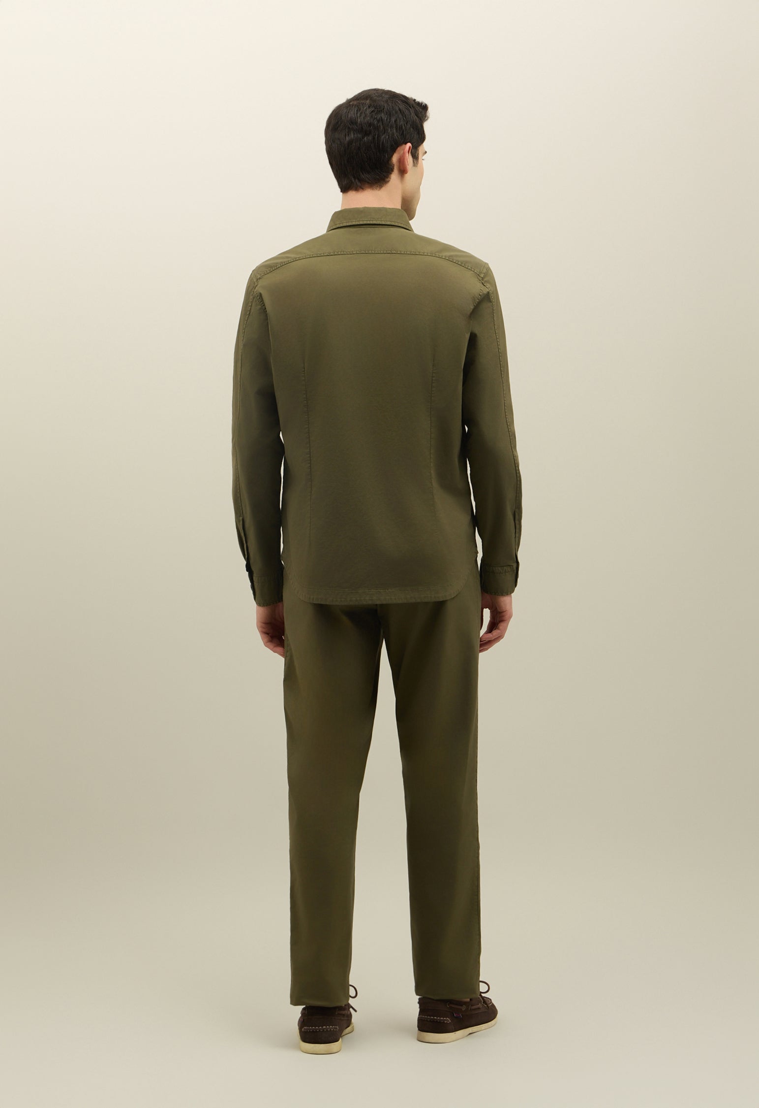 Overshirt in cotone tinto in capo verde