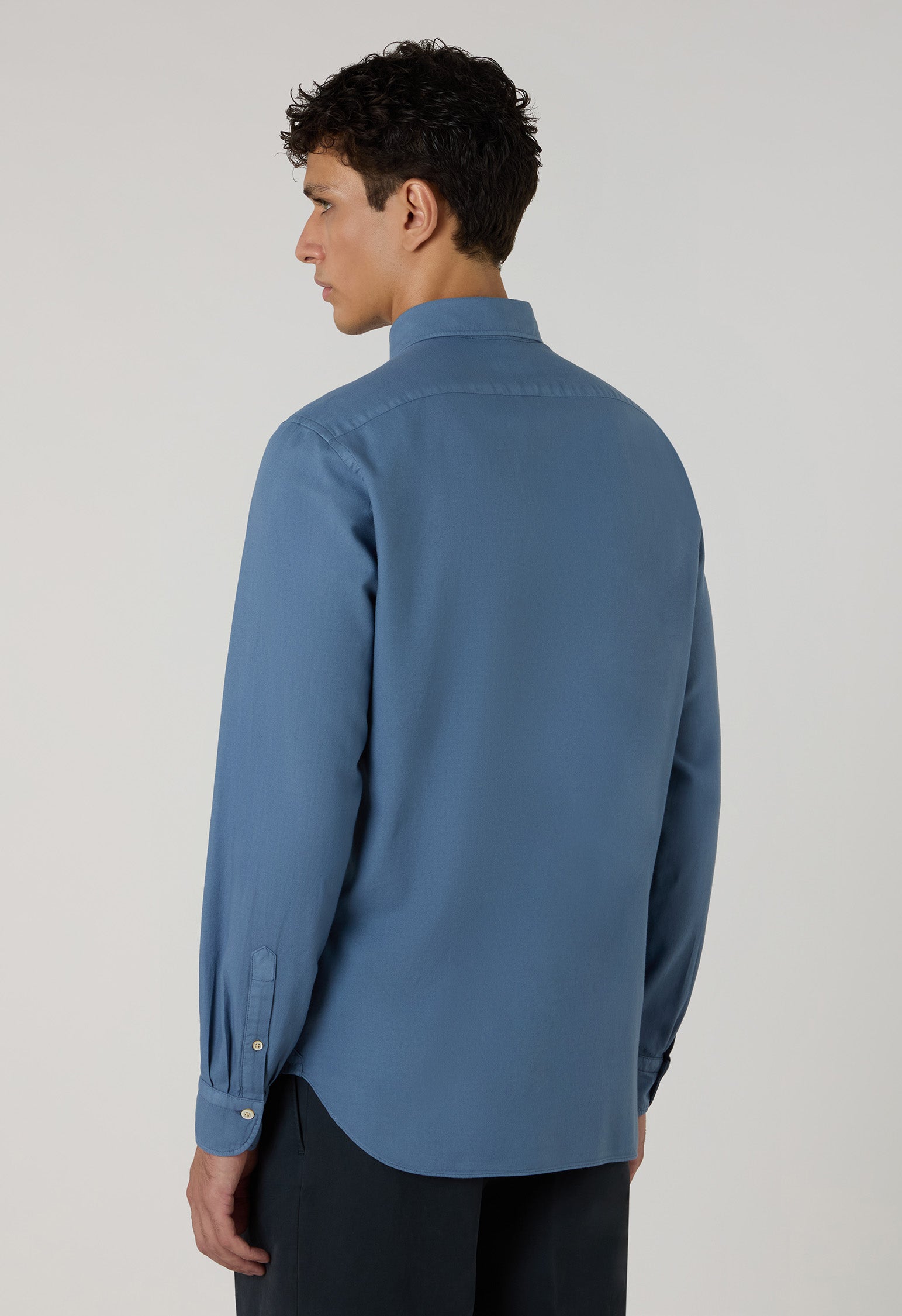 Camicia vaiella tinta in capo azzurra