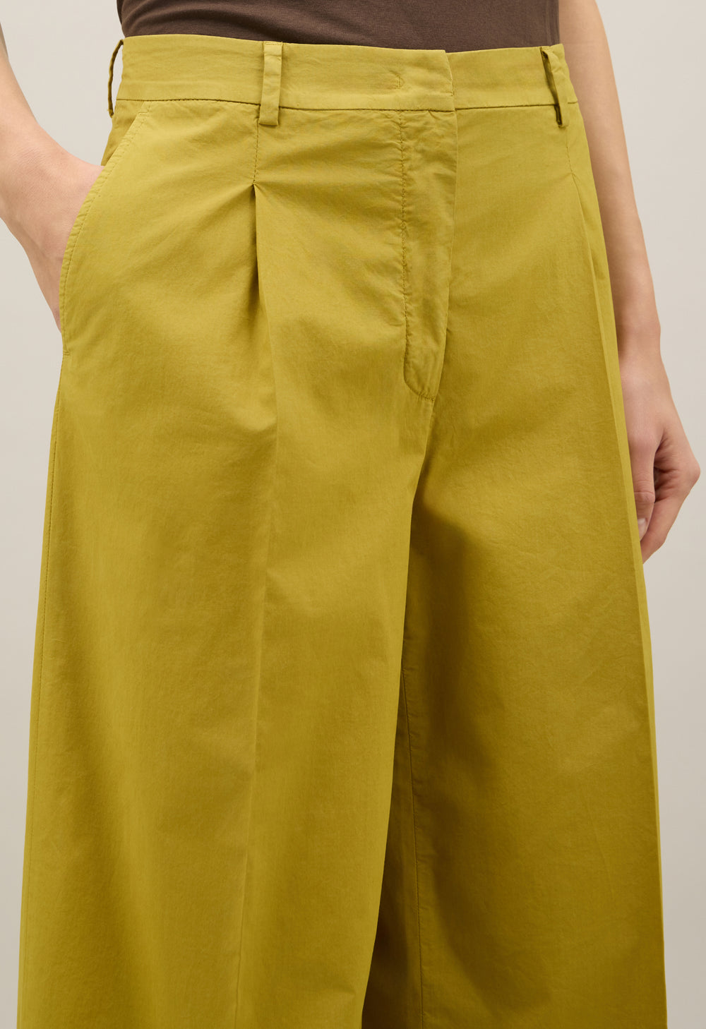 Grüne Palazzo-Hose aus leichtem Popeline