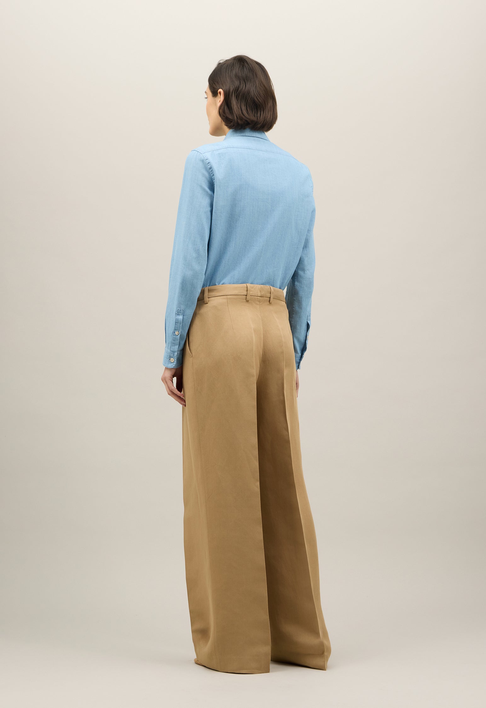 Dunkelbeige Palazzo-Hose aus Leinen-Tencel-Satin