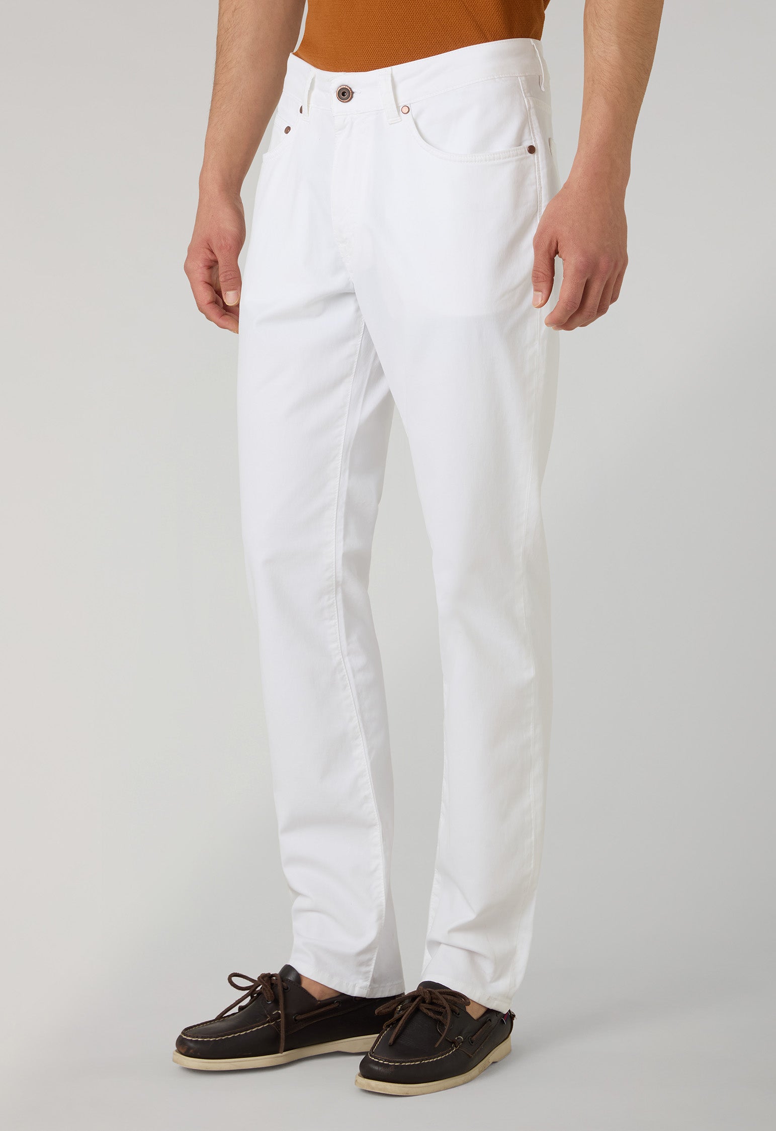 Pantalone 5 tasche in cotone e seta tinto in capo bianco