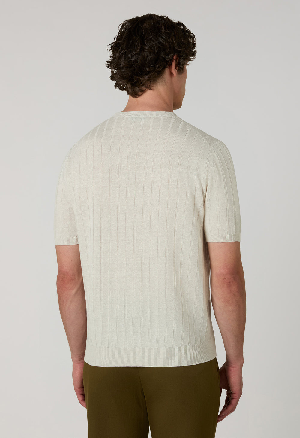 Warmweißes flachgeripptes T-Shirt aus Leinen-Baumwolle