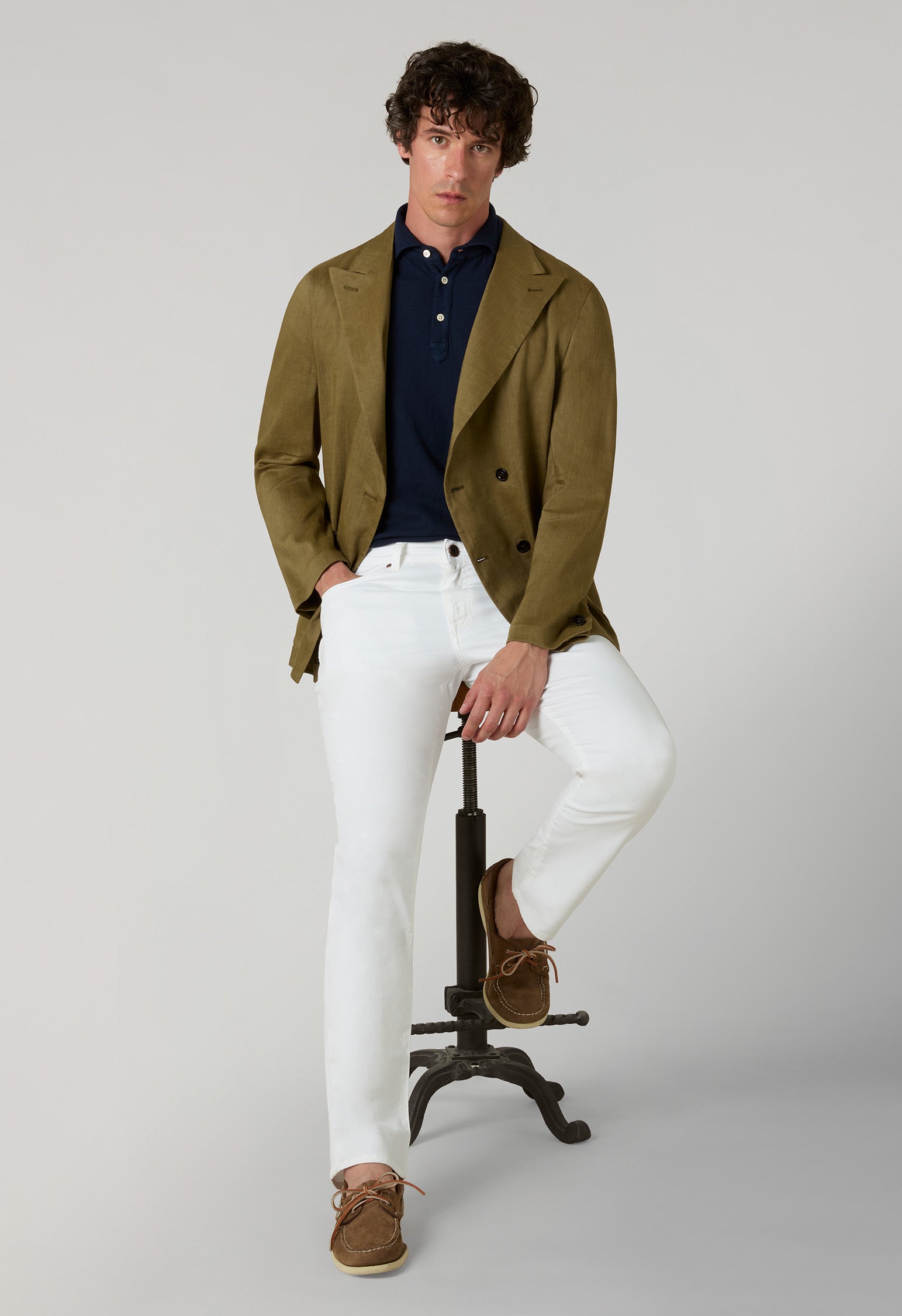Blaues Kurzarm-Poloshirt aus Baumwolle-Leinen
