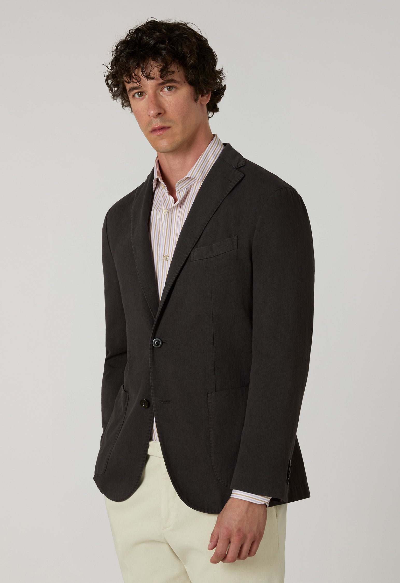 Braune stückgefärbte K-Jacket aus Stretch-Baumwolle