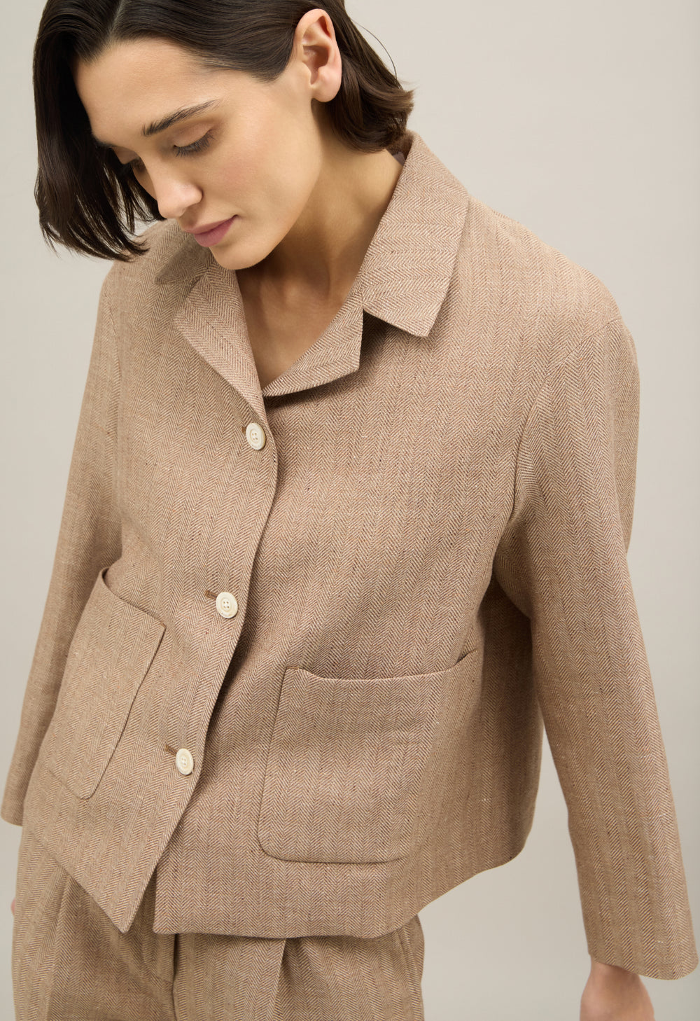 Brauner Blazer Margot aus Leinenmischung mit Fischgrätmuster