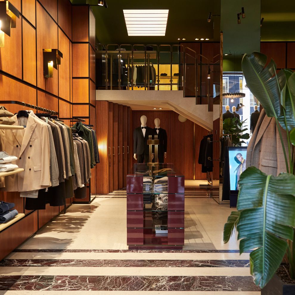 Immagine dell'interno dello store di Milano